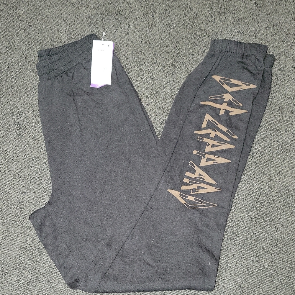 NWT Black Def Leppard Joggers with SZ XS